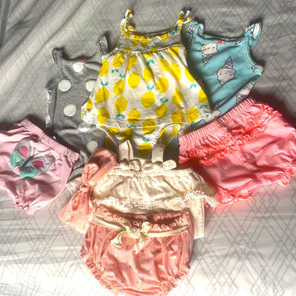 4 Baby girl summer outfit lot 0-3 months